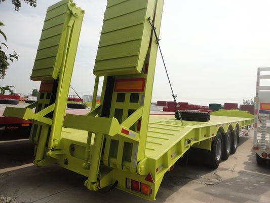 CIMC HUAJUN 3 Achse Schwerlast-Low-Bed Semi-Trailer mit hydraulischer Rampe maximale Nutzlast 70TON