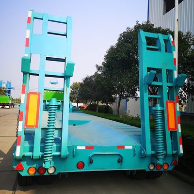 CIMC HUAJUN Lowboy Lowbed Trailer für unbefestigte Straßen und unwegsames Gelände