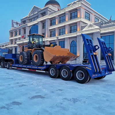 Mechanische Aufhängung und hydraulische Rampe 3 Achsen 60T/80T Tiefbettanhänger für Lkw