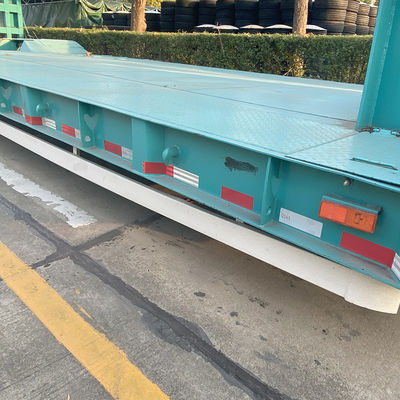 Direkt-Low-Bed Semi-Trailer mit 13/16 Tonnen HUAJUN Achse und 3,5 &quot;König Pin