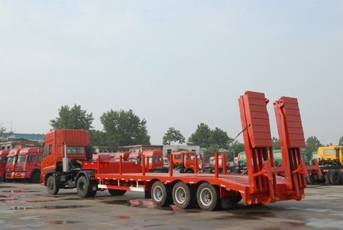 20 bis 100 Tonnen maximale Nutzlast Stahl 3-Achsen-Lowbed-Semi-Trailer für den Transport schwerer Ausrüstung